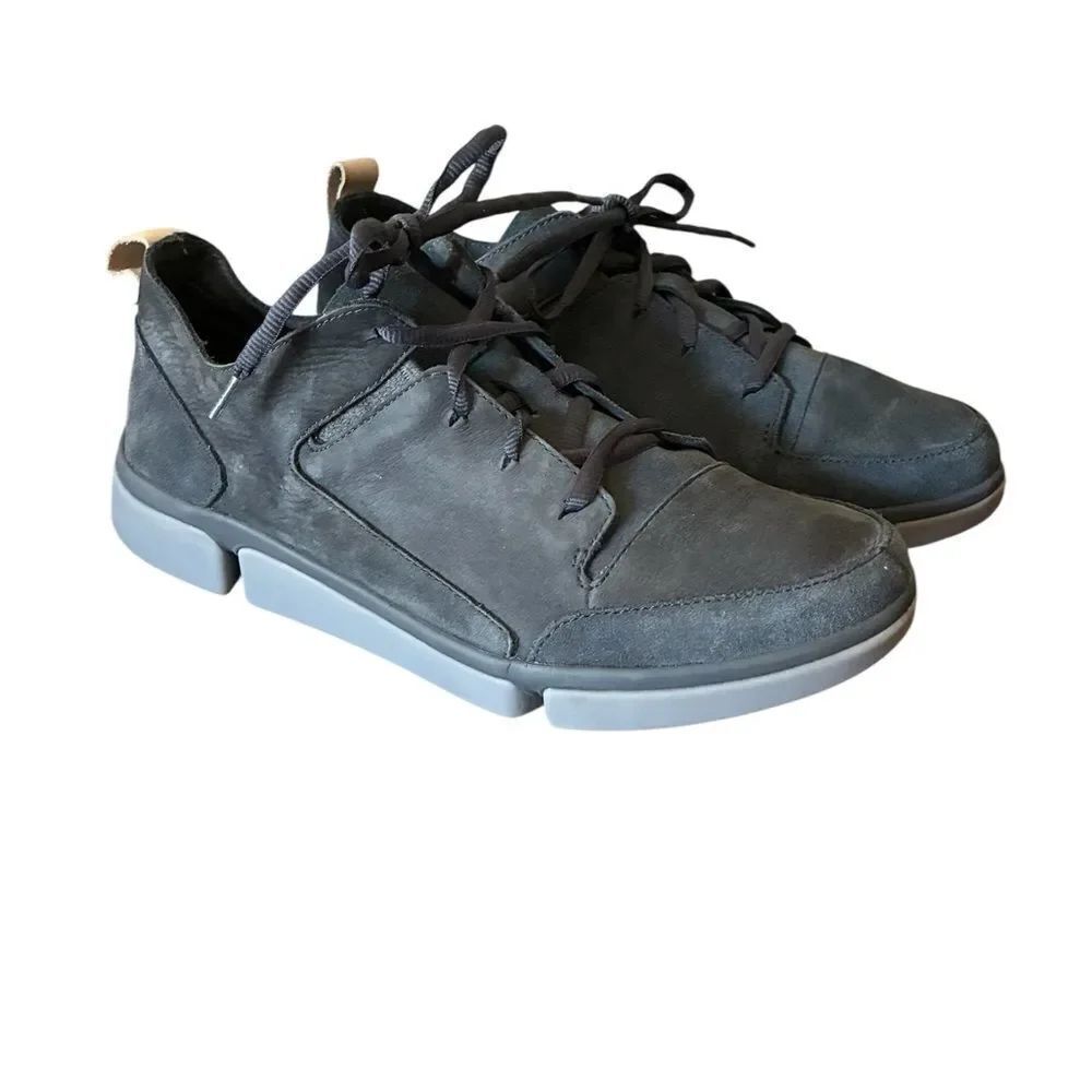 Clarks GrayโSneakers Men'sโSize 9.5